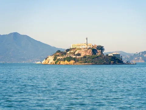 Alcatraz ferry crossing San Francisco Bay toward Alcatraz Island